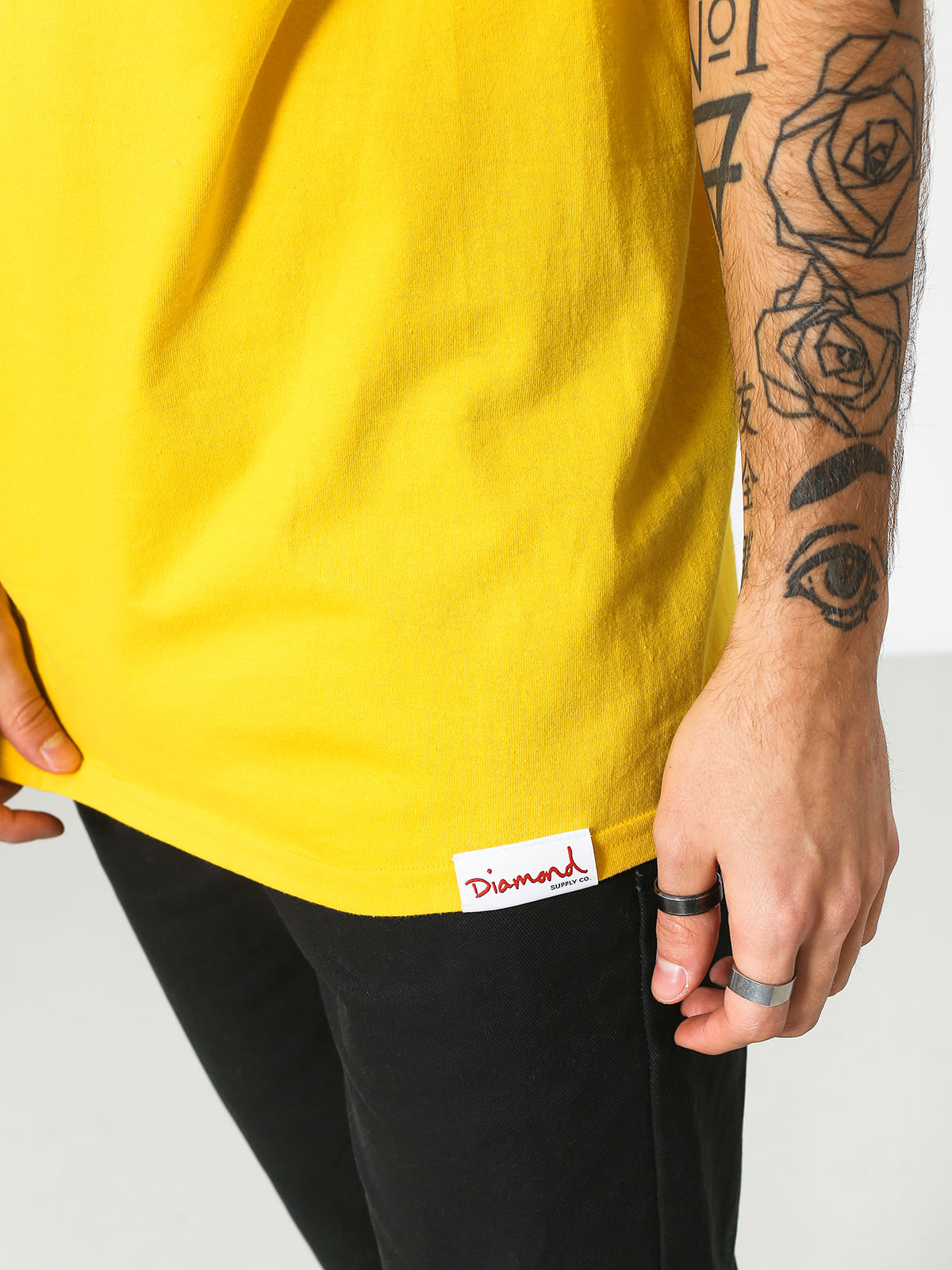 T-shirt Diamond Supply Co. Oppose (yellow)