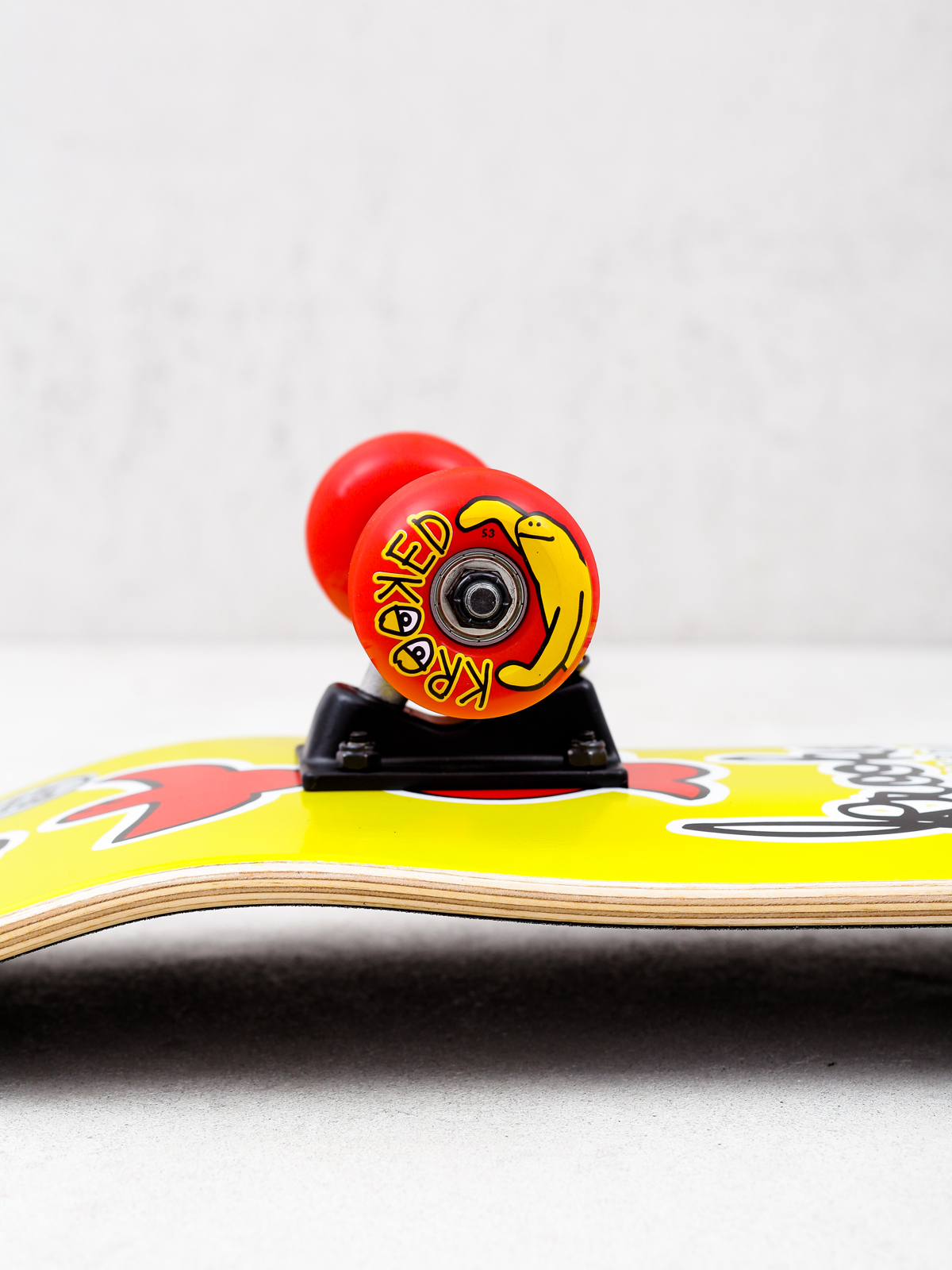 Deskorolka Krooked Birdical Fades (red/yellow)