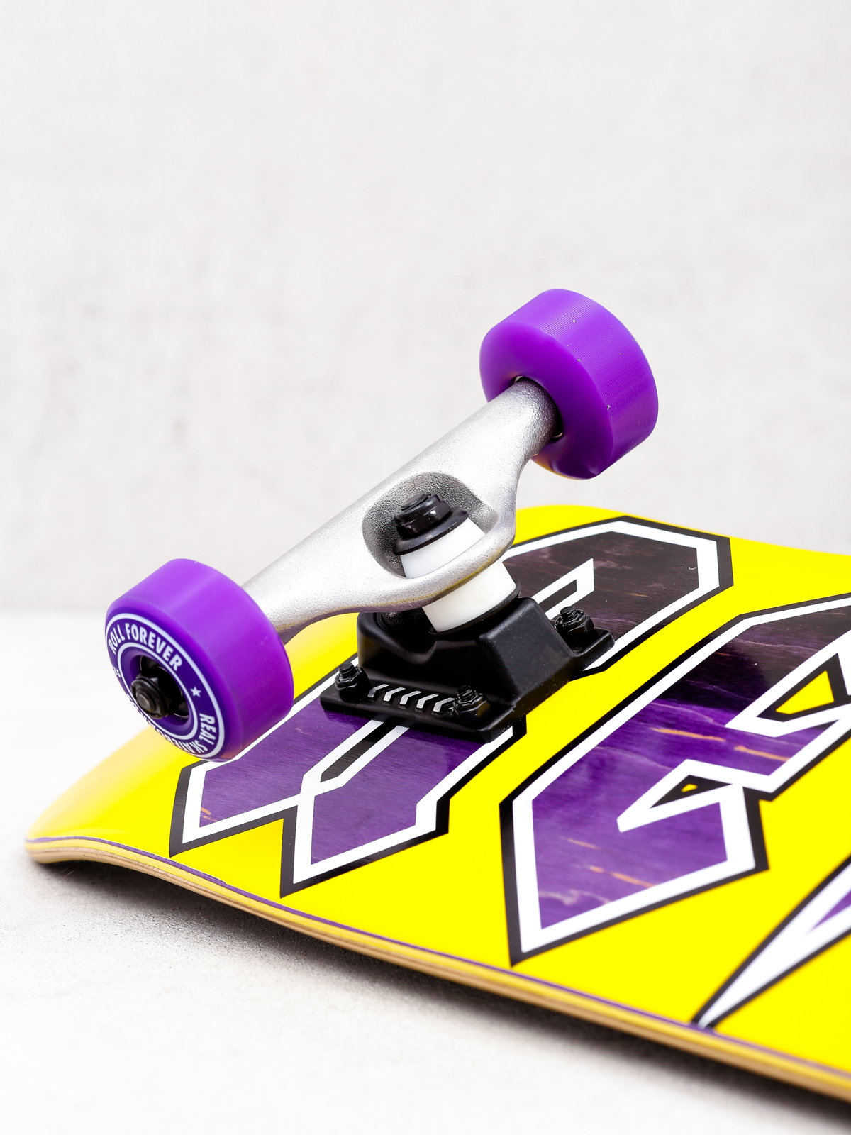 Deskorolka Real New Deeds (yellow)