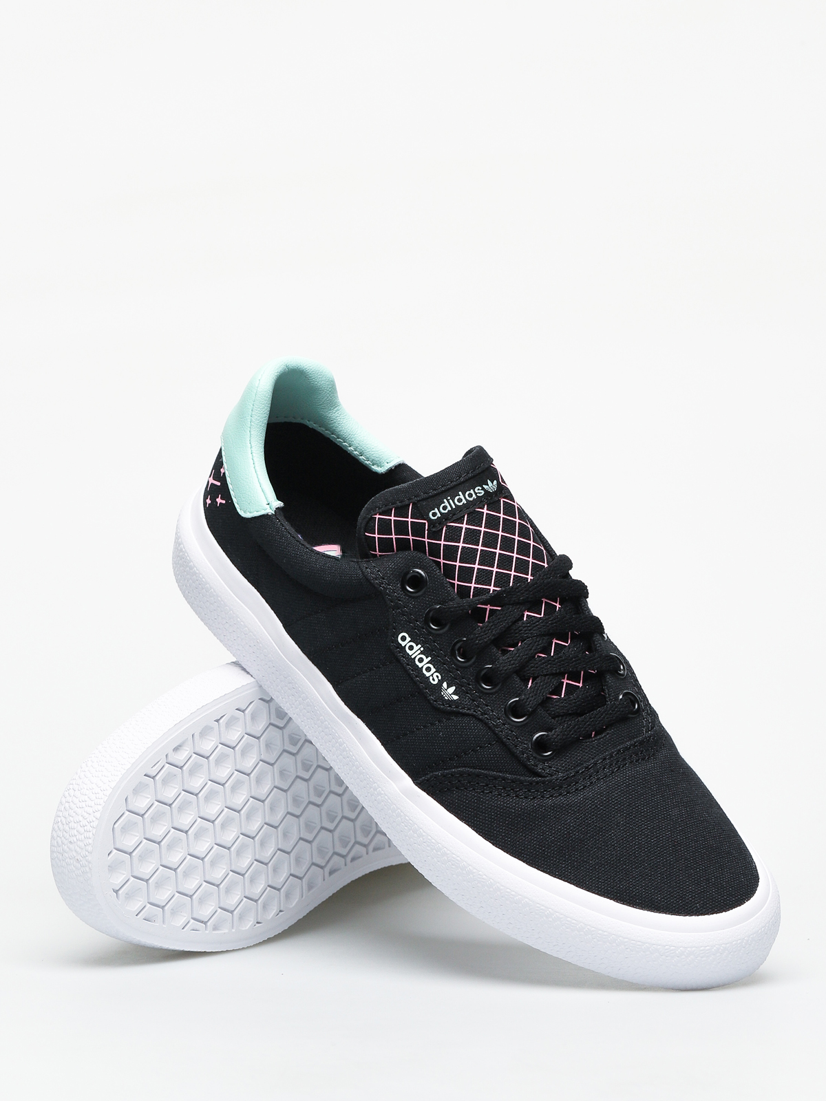 Buty adidas 3Mc (cblack/clemin/ftwwht)