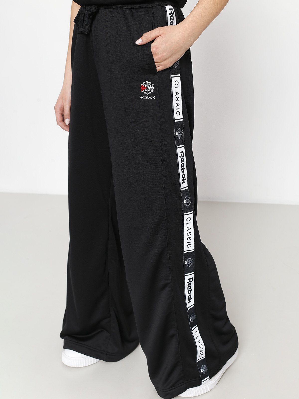 Spodnie Reebok Cl Trackpants Wmn (black)