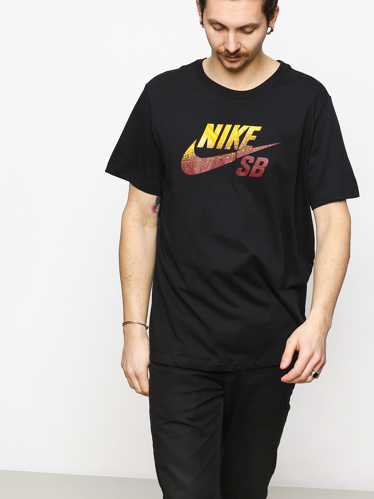T-shirt Nike SB Sb Dri Fit Nba (black/team red/university gold)