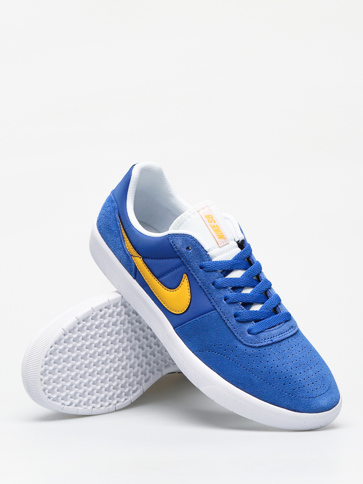 nike team classic sb