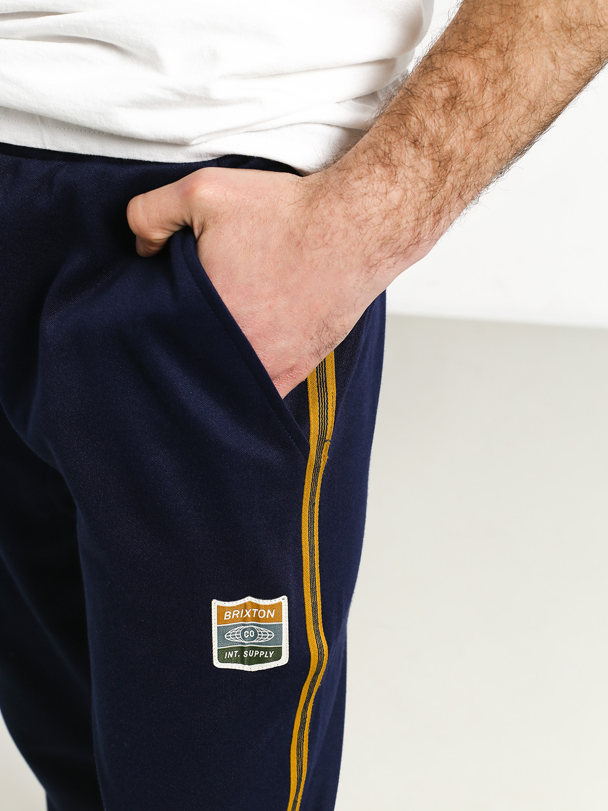 Spodnie Brixton United Sweatpant (patriot blue)