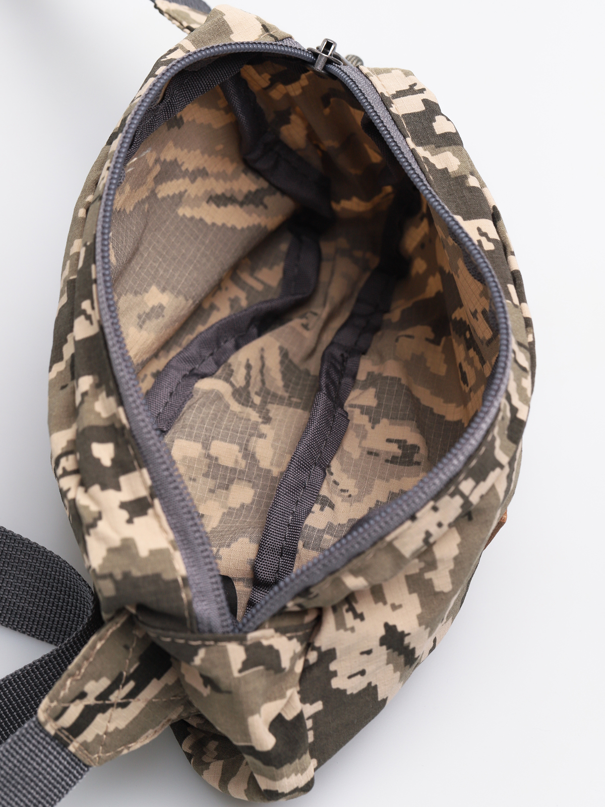 Nerka Brixton Stewart Hip Pack (digi tiger camo)