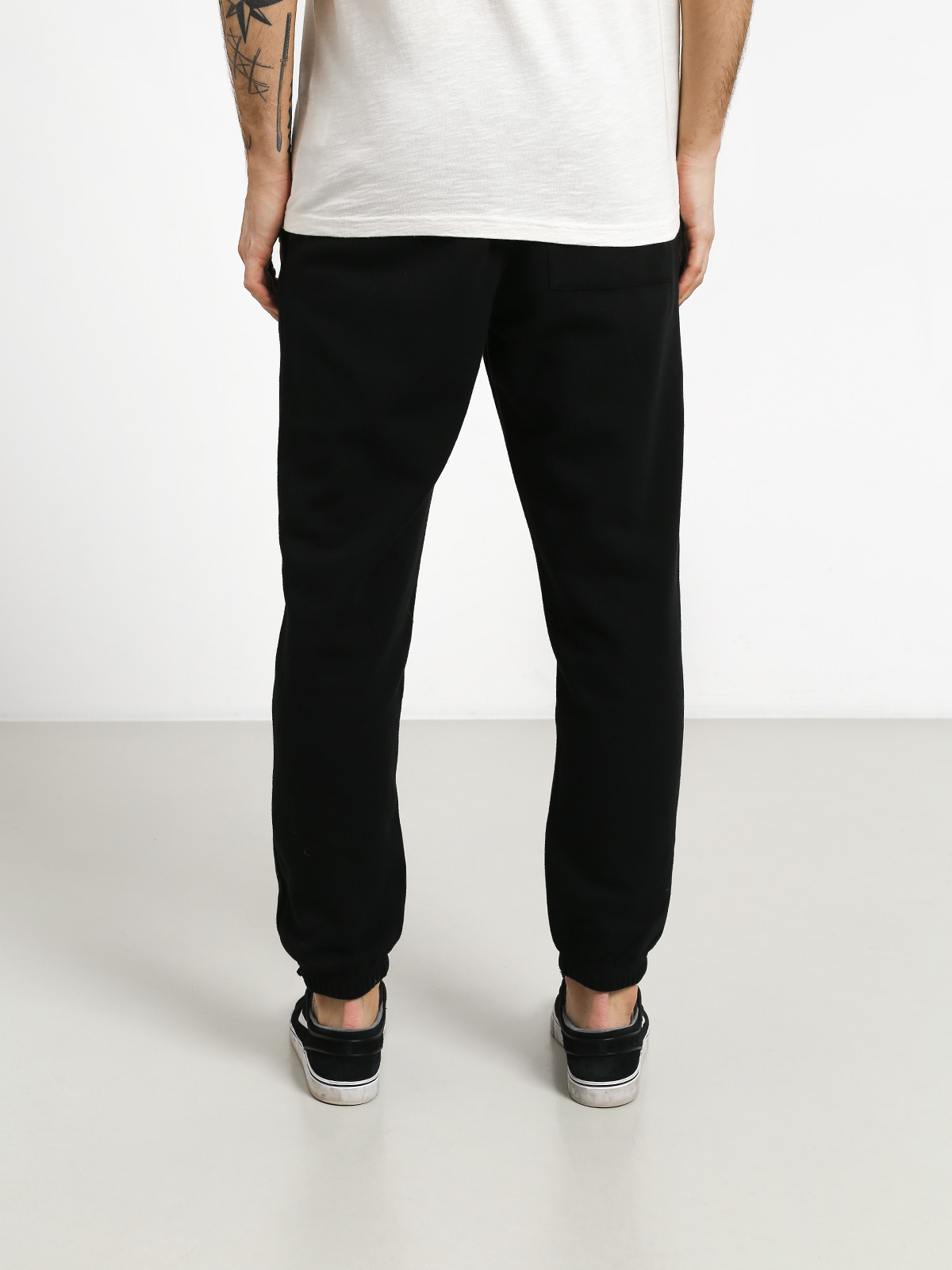 Spodnie RVCA Cage Sweatpant (black)
