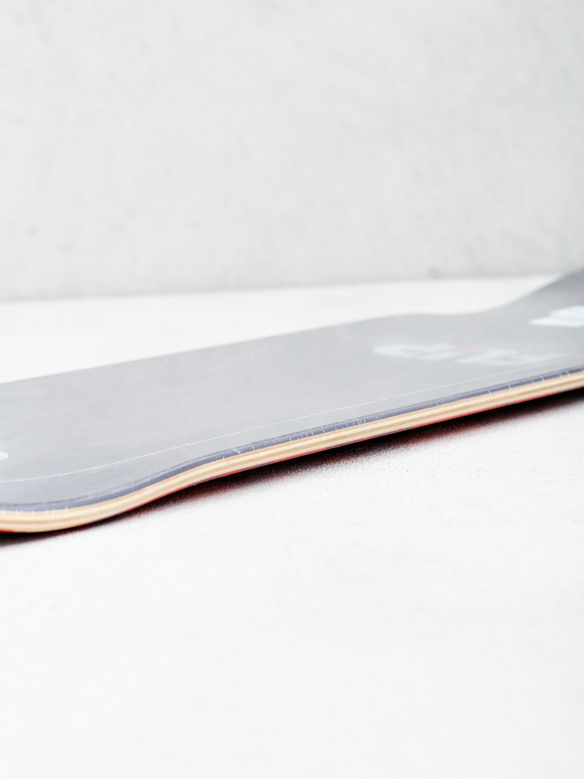 Deck Flip Gonzalez Popdots (red)