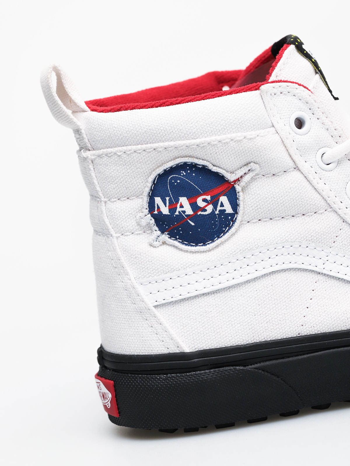 vans x nasa sk8 hi