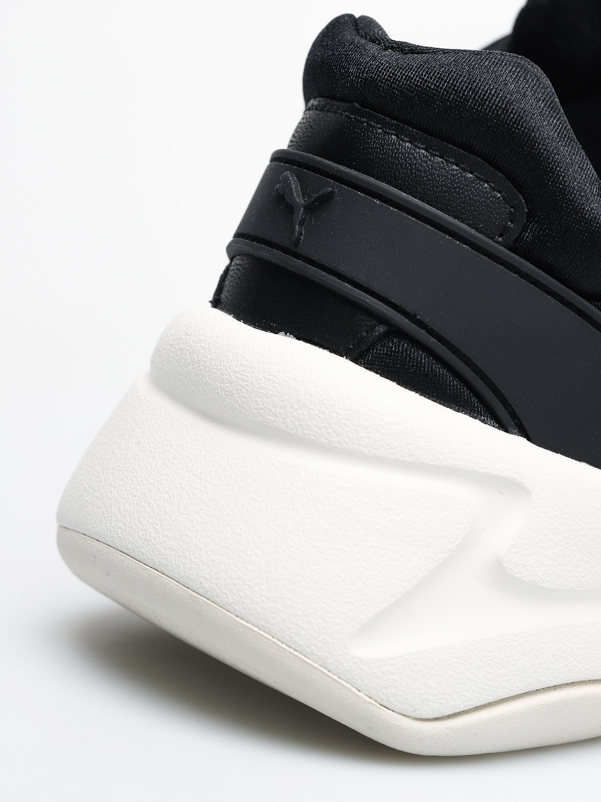 Buty Puma Nova Grl Boss Wmn (puma black/puma black)