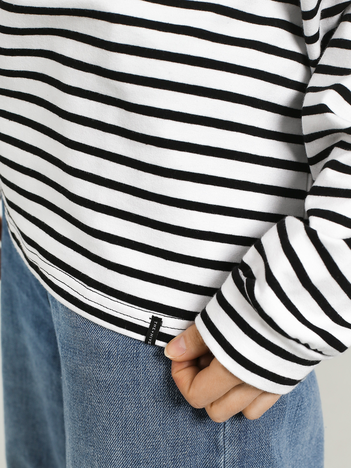 Longsleeve The Hive Stripes Wmn (white/black)