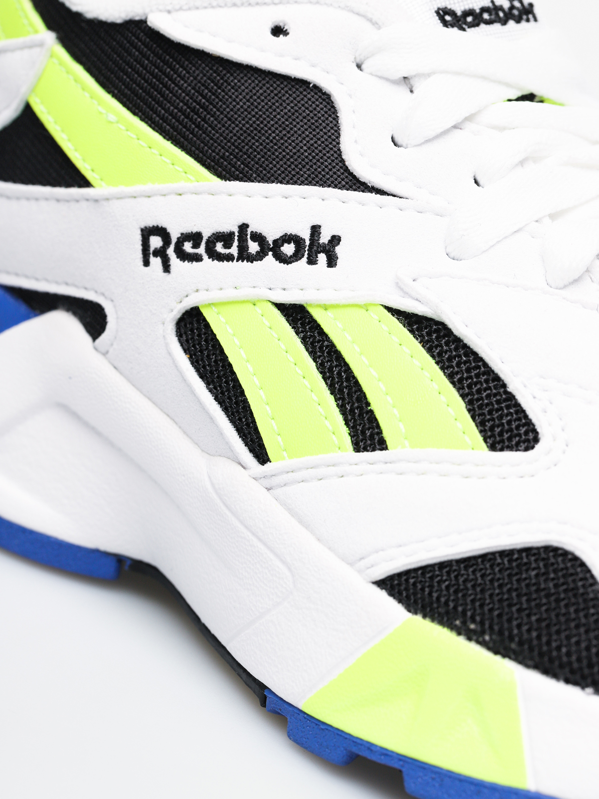 Buty Reebok Aztrek (white/black/cobalt/y)