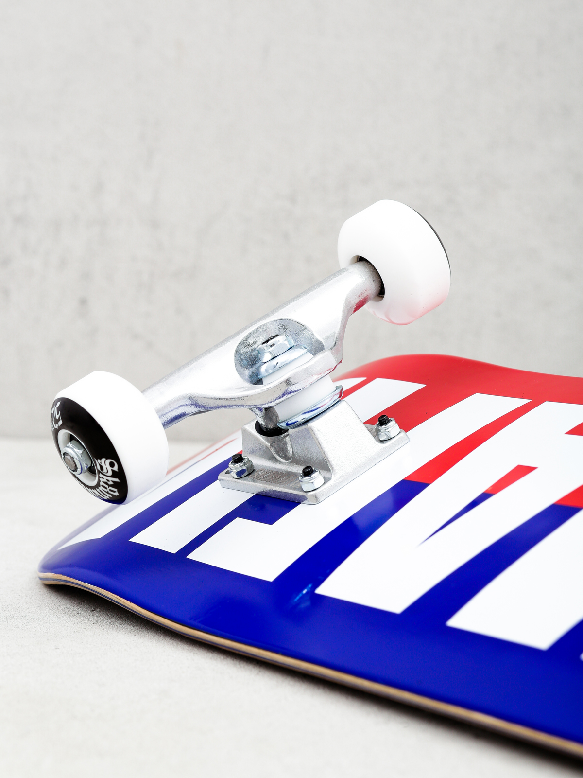 Deskorolka Sk8Mafia Og Logo (split white)