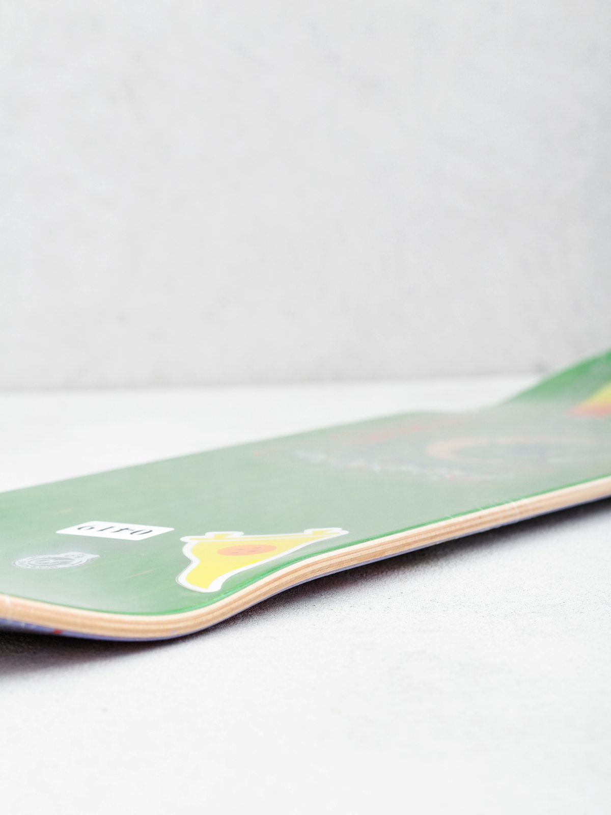 Deck Primitive Mcclung Vegeta (multi)