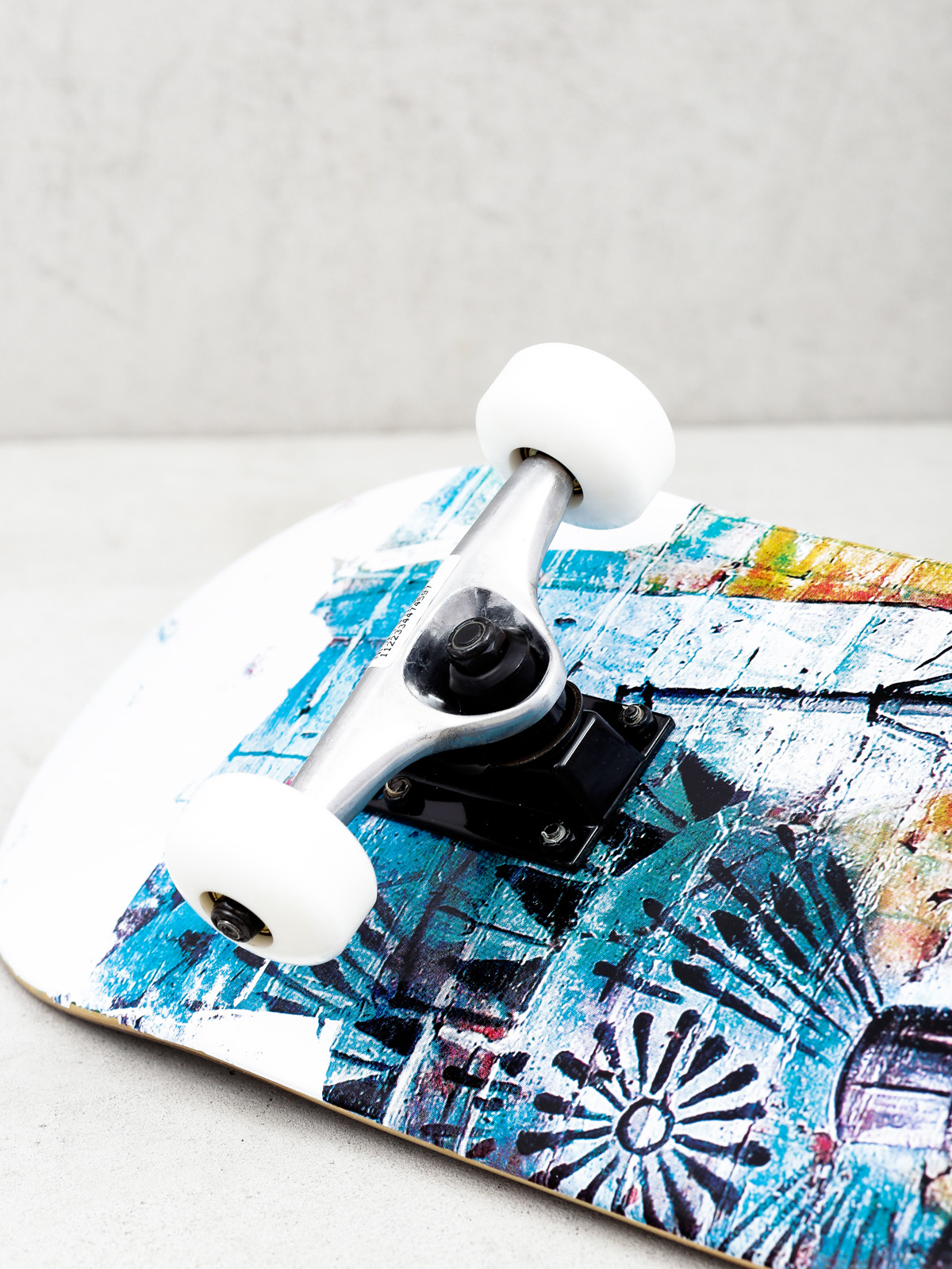 Deskorolka Boulevard Gonzales Street Art (white/multi)