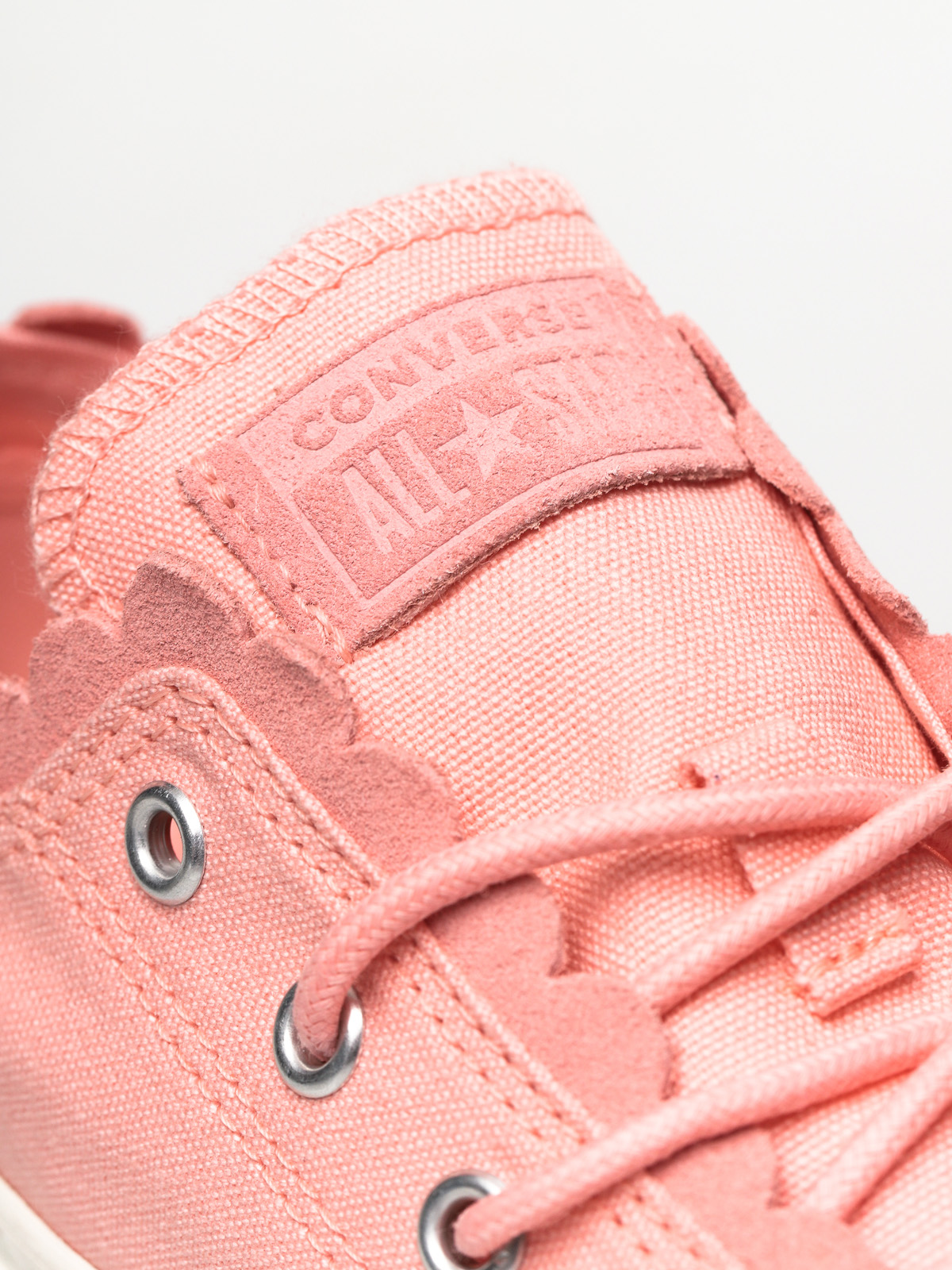 Trampki Converse Frilly Thrills Chuck Taylor All Star Ox Wmn (bleached coral/bleached coral)