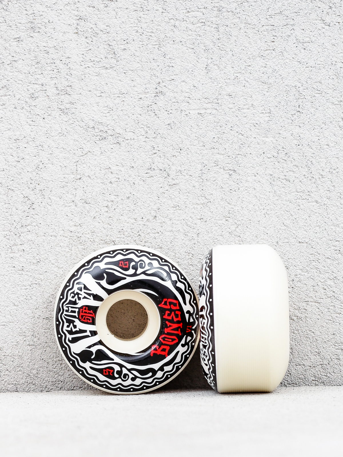 Kółka Bones Wieger Phillips Streettech Formula V1 (white/black)