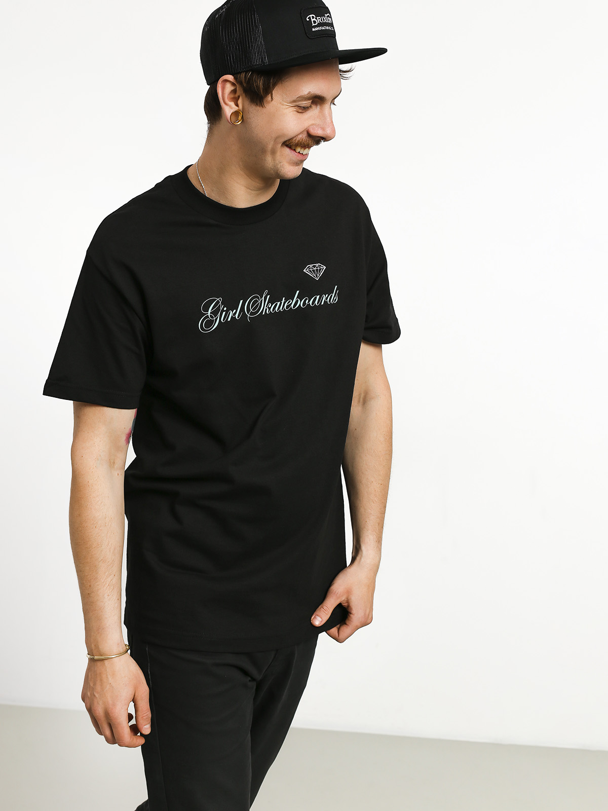 T-shirt Girl Skateboard Supply Script (black)