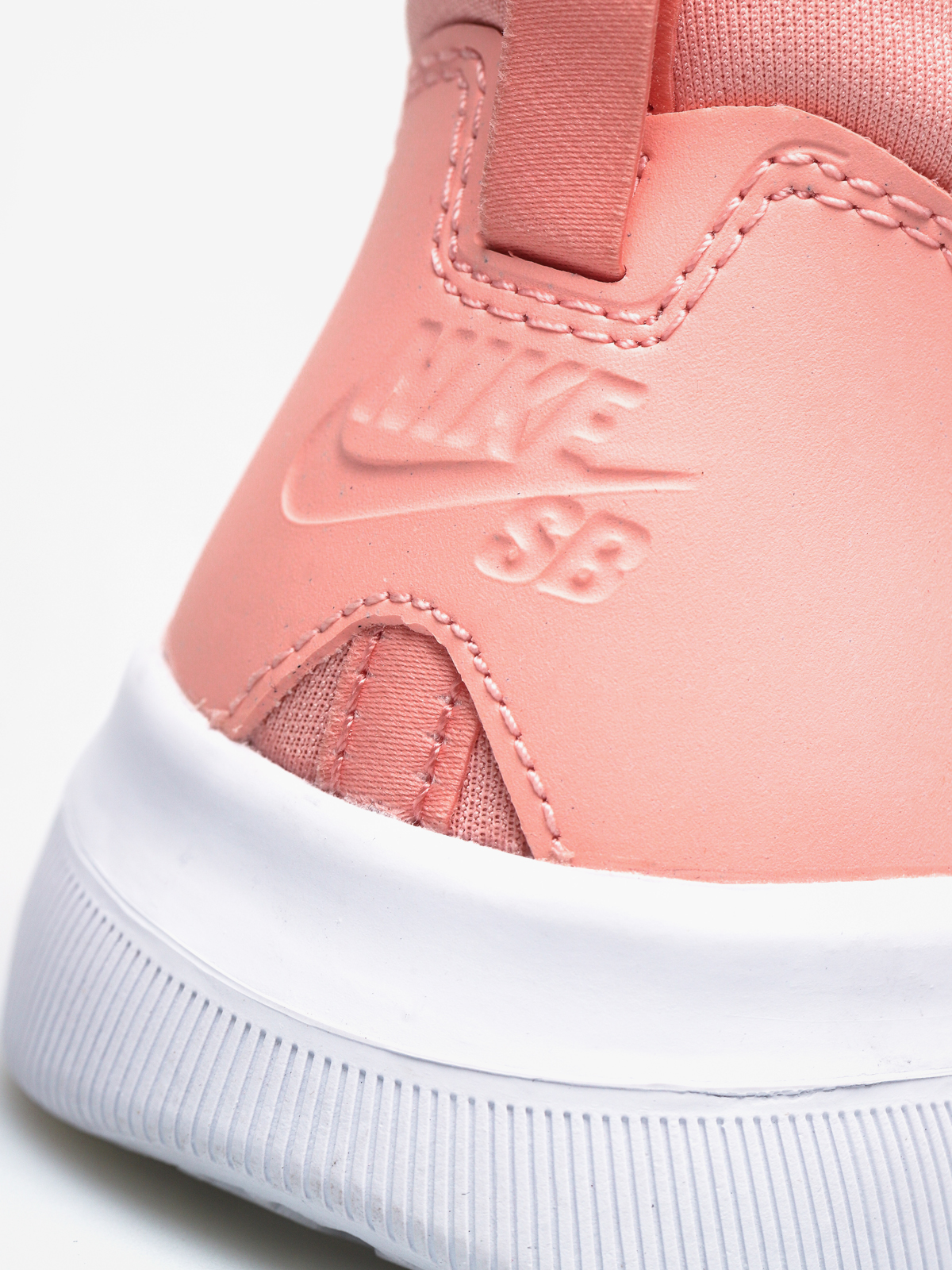 Buty Nike SB Nyjah Free (bleached coral/white aphid green)