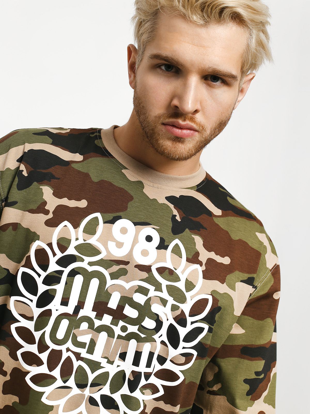Longsleeve MassDnm Base (woodland camo)