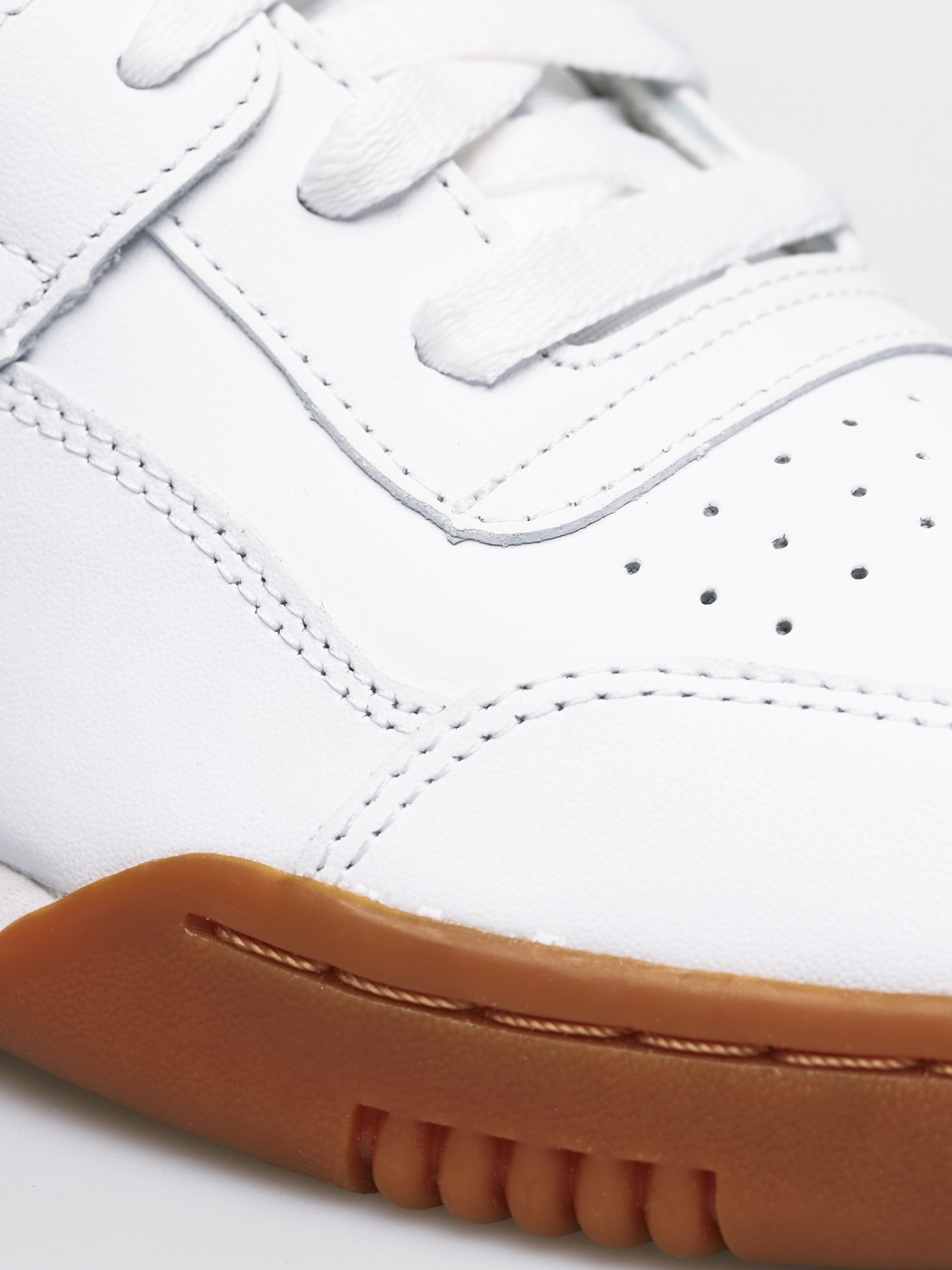 Buty Reebok Workout Plus (white carbon/classic red/reebok royal gum)