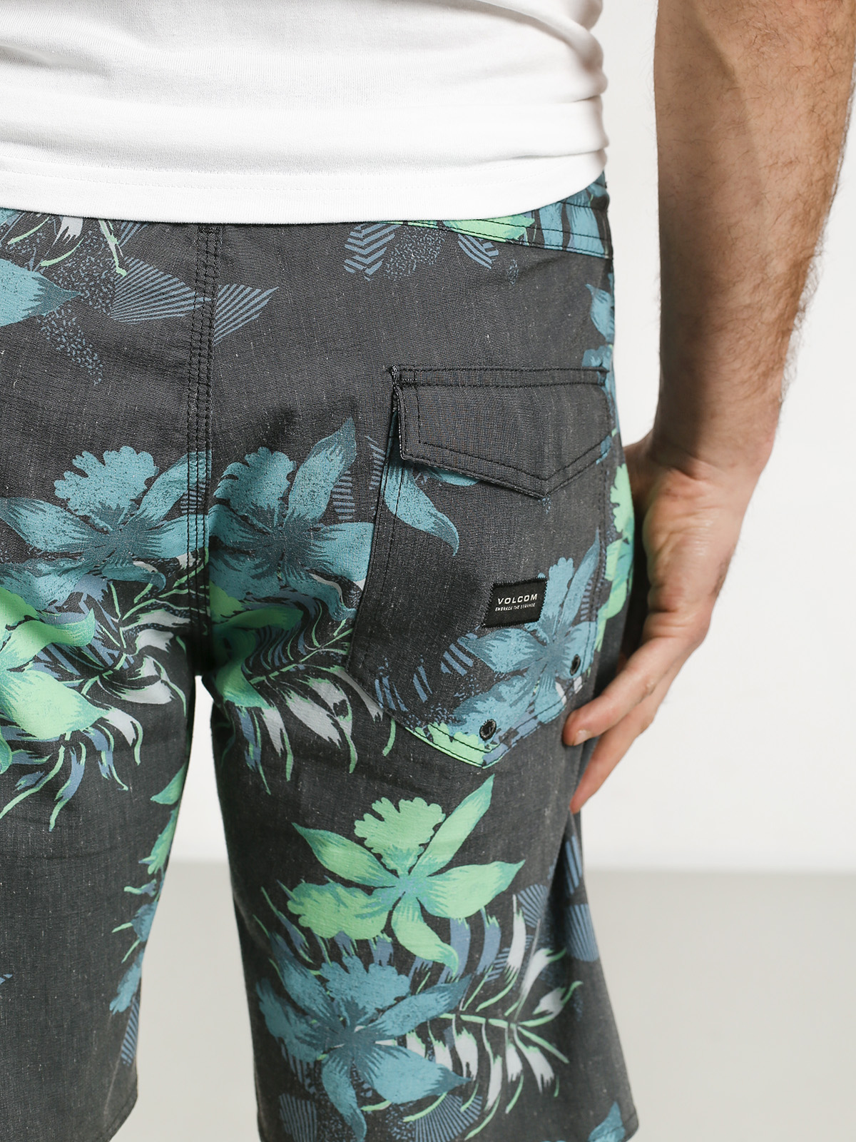 Boardshorty Volcom Wave Fayer Stoney 19 (blk)