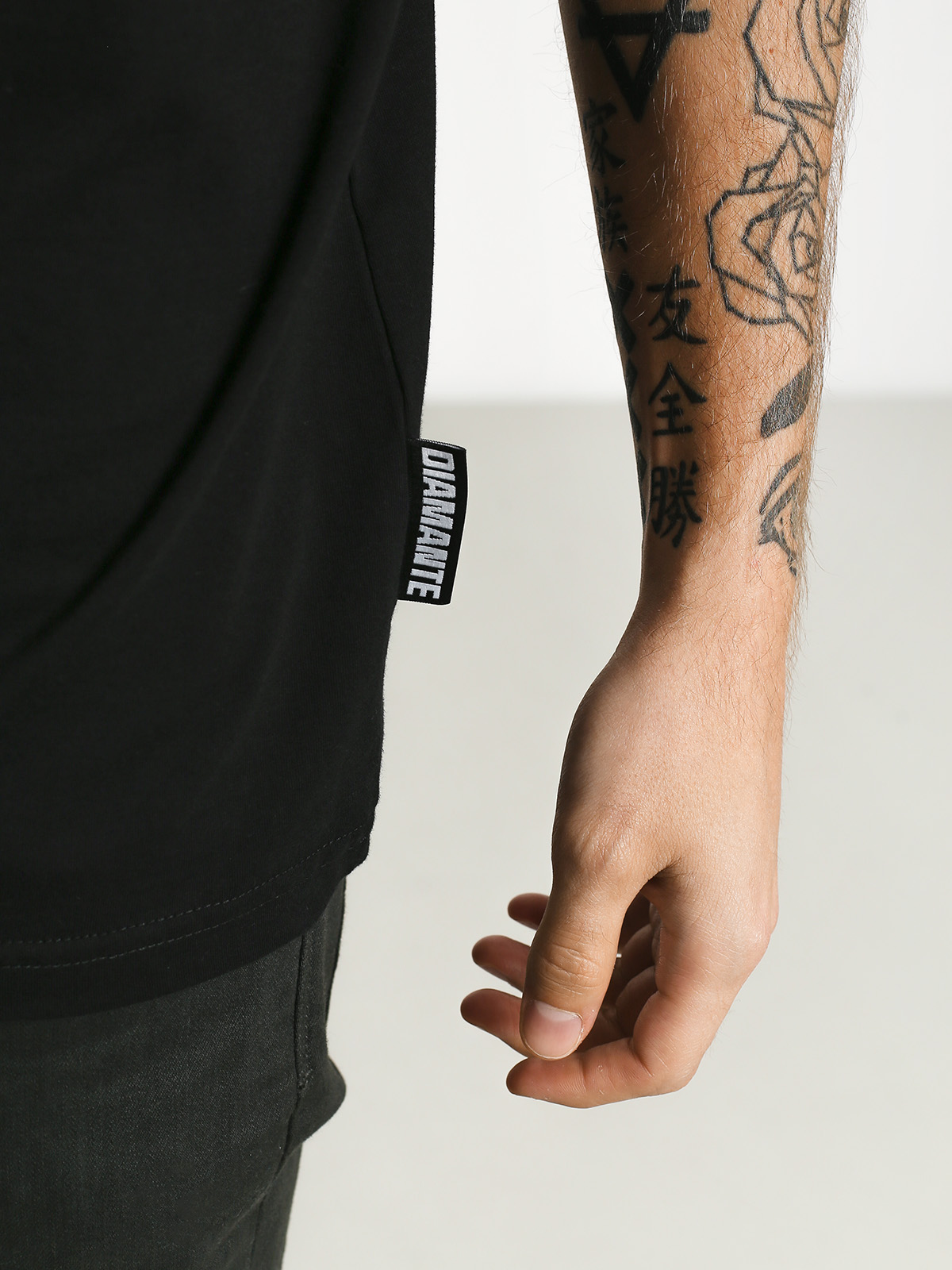 T-shirt Diamante Wear Basic (black)