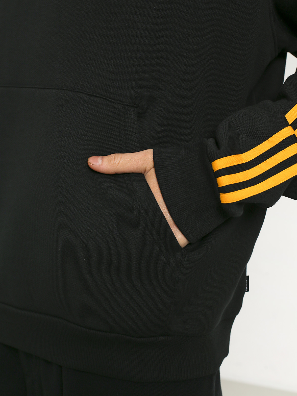 Bluza z kapturem adidas Mini Shmoo HD (blackactive gold)