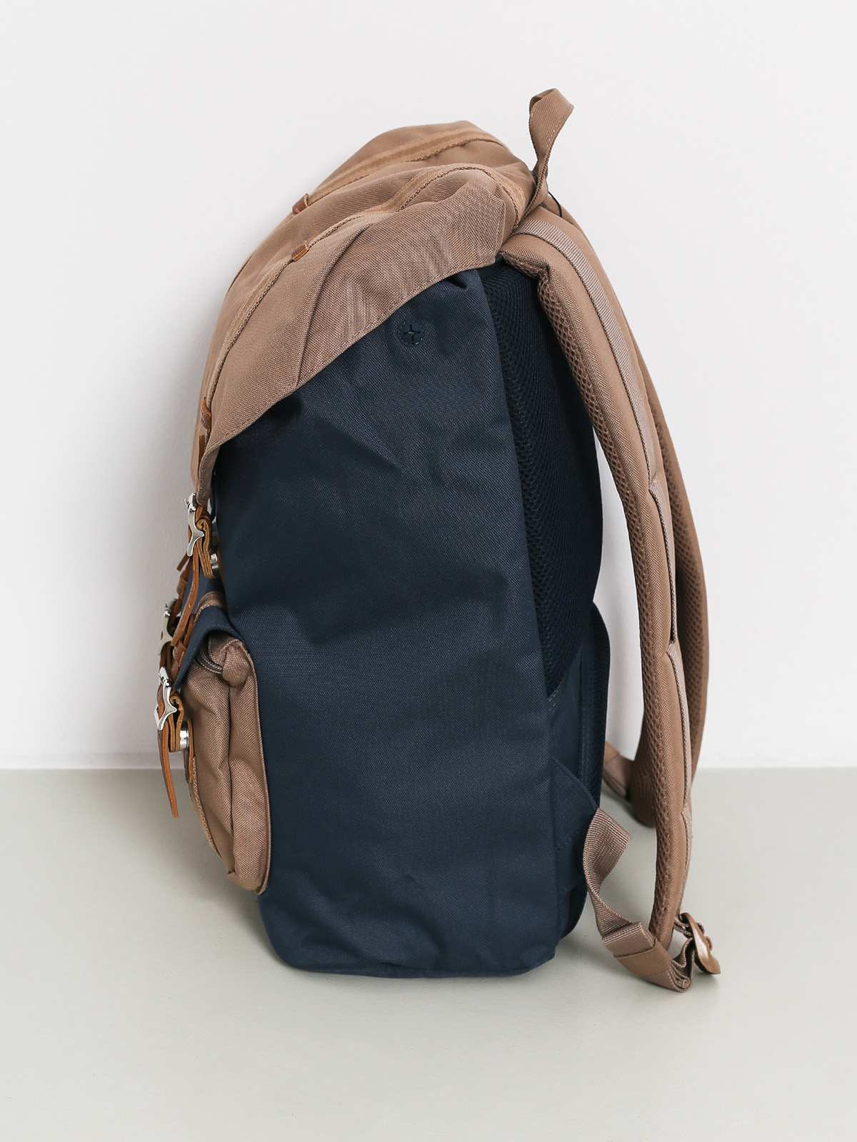 Plecak Herschel Supply Co. Little America (navy/pine bark/tan)