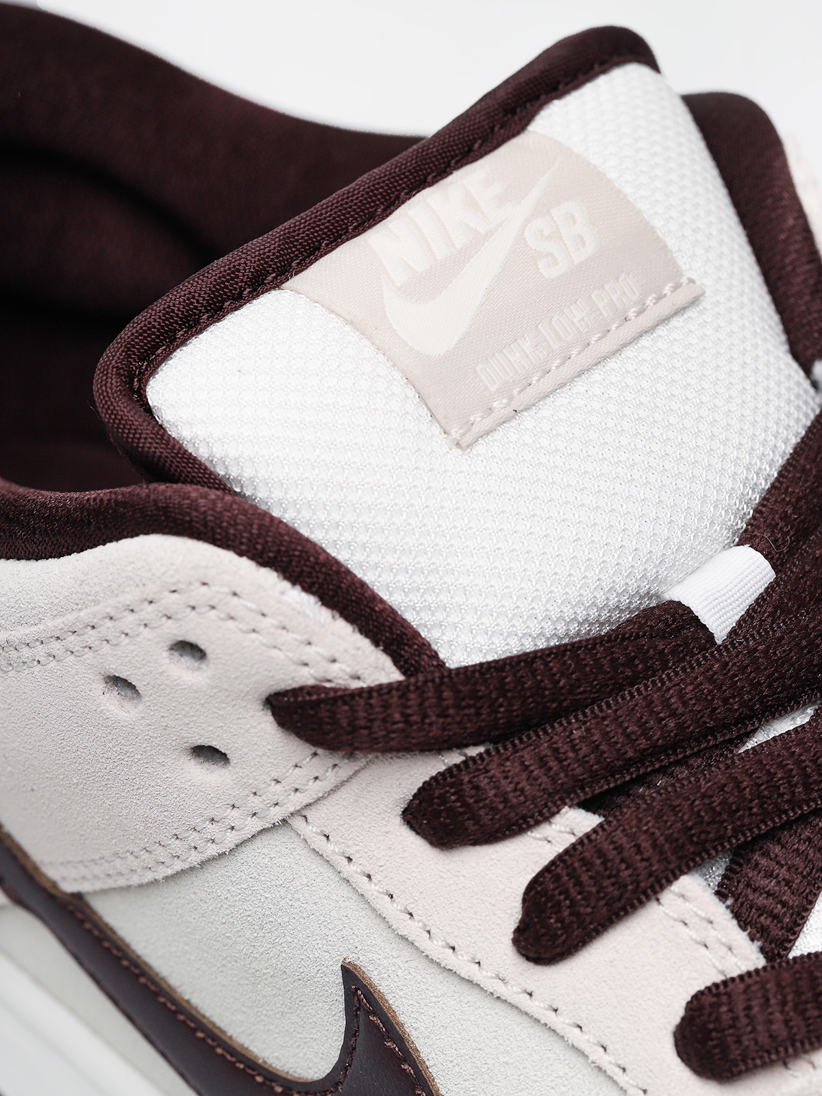 Buty Nike SB Dunk Low Pro (desert sand/mahogany summit white)