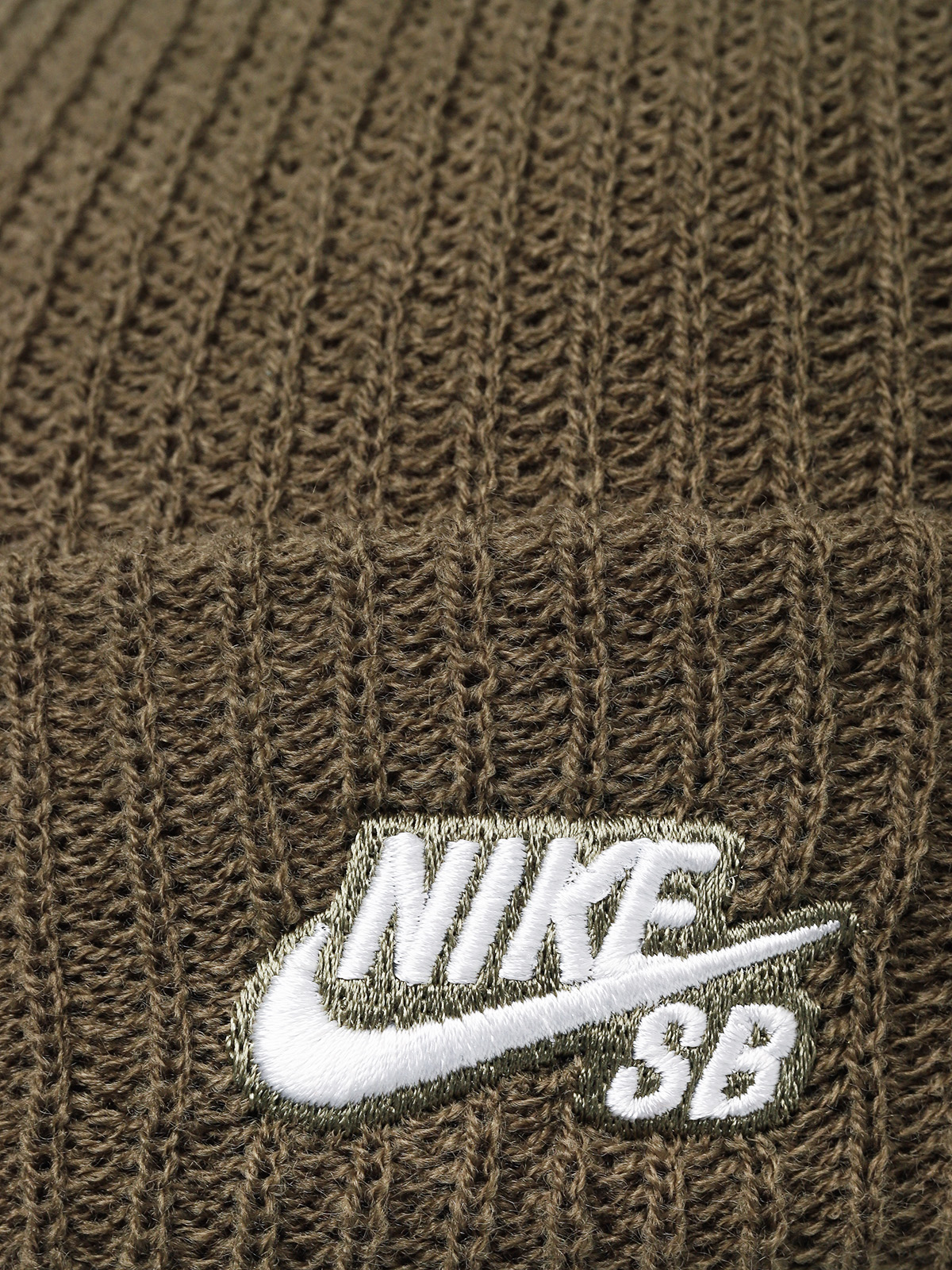 Czapka zimowa Nike SB Sb Fisherman Beanie (medium olive/white)