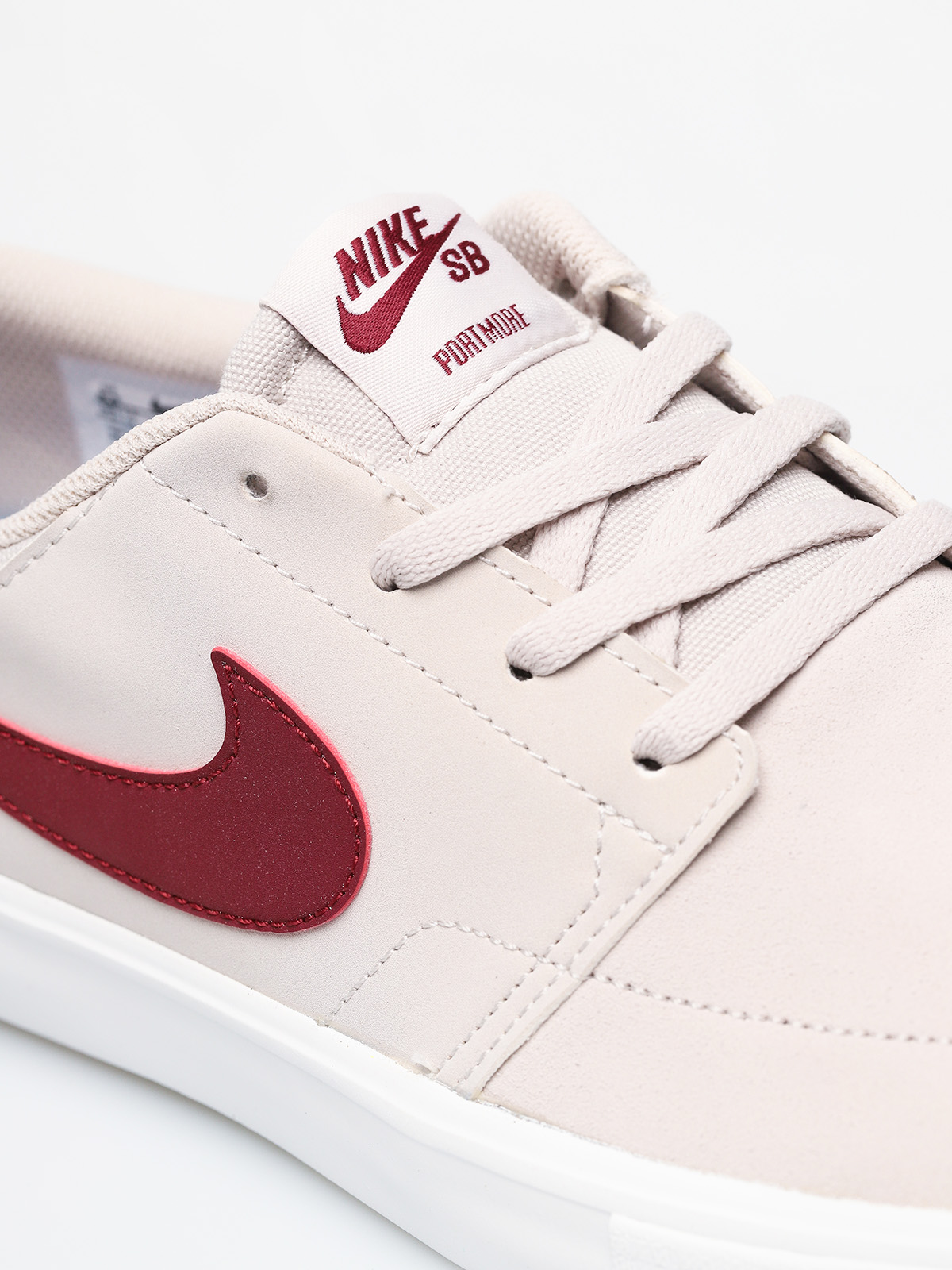 Buty Nike SB Solarsoft Portmore II (desert sand/team red summit white black)