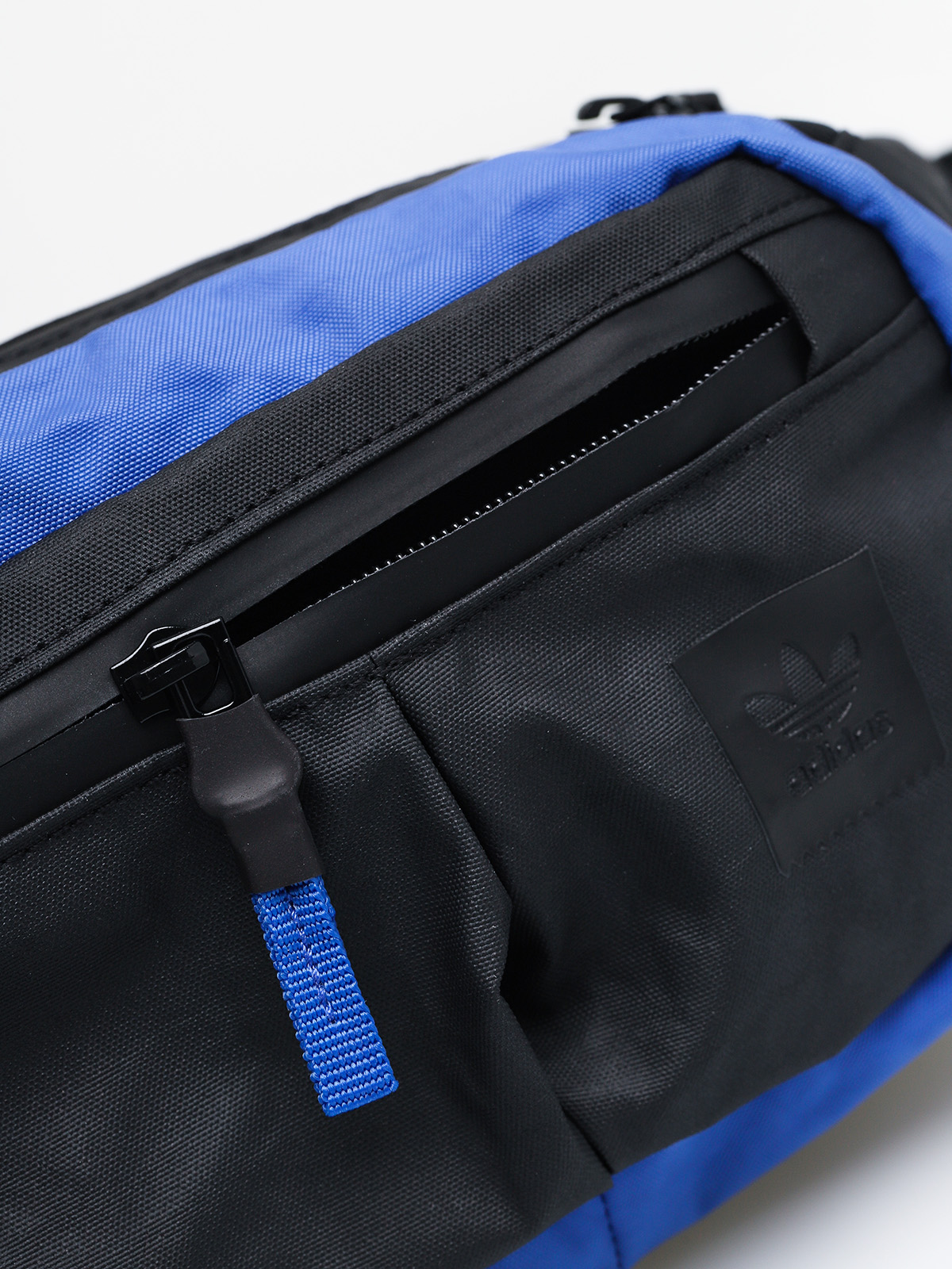 Nerka adidas Dailywaistbag (multicolor/white/bold green/hi res blue s18)