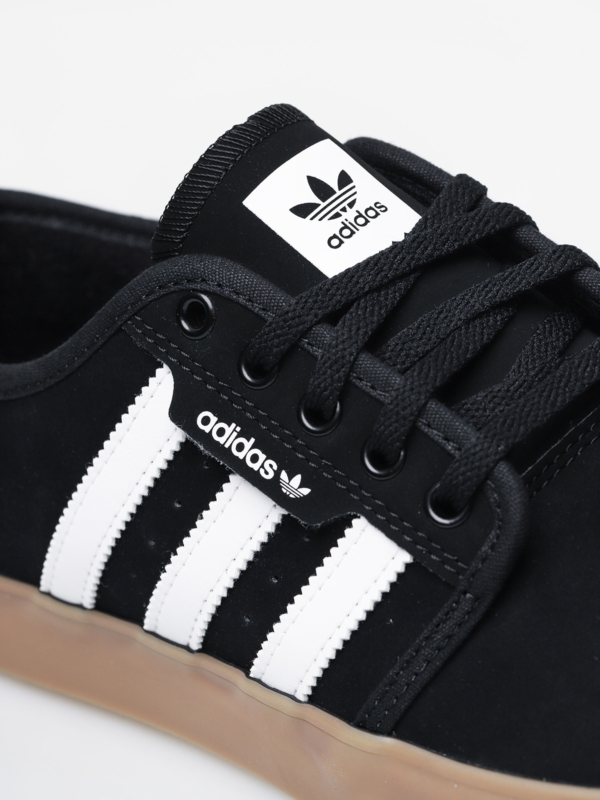 Buty adidas Seeley (core black/ftwr white/gum4)