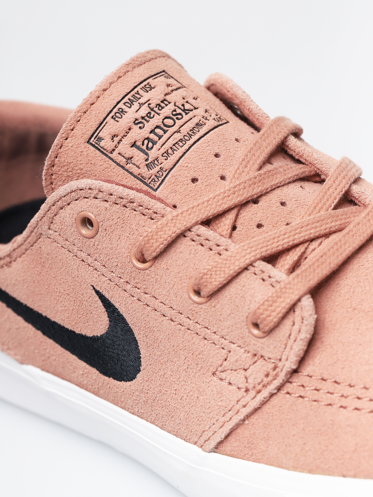 Buty Nike SB Zoom Janoski Rm (rose gold/black summit white)