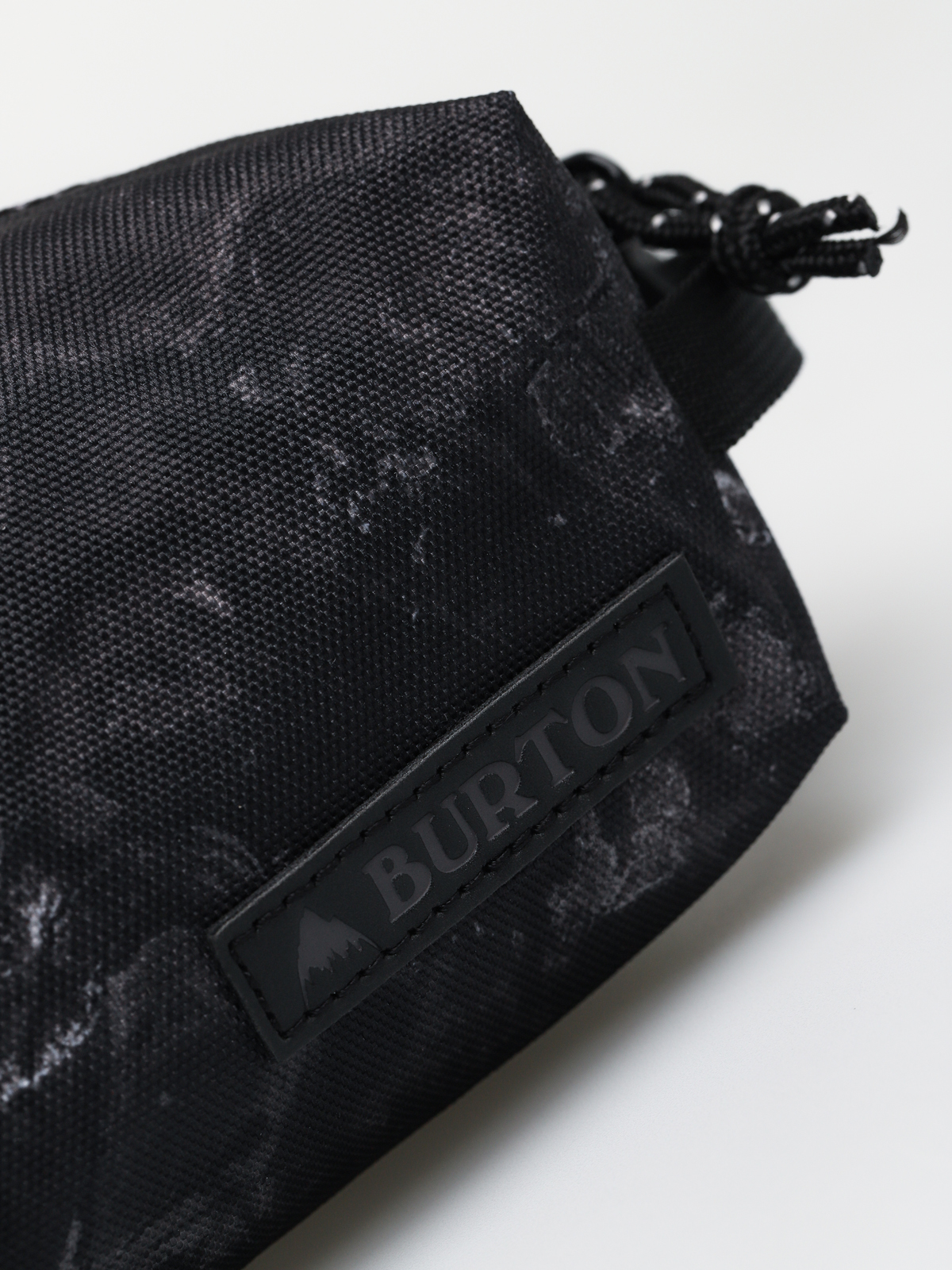 Piórnik Burton Accessory Case (marble galaxy print)