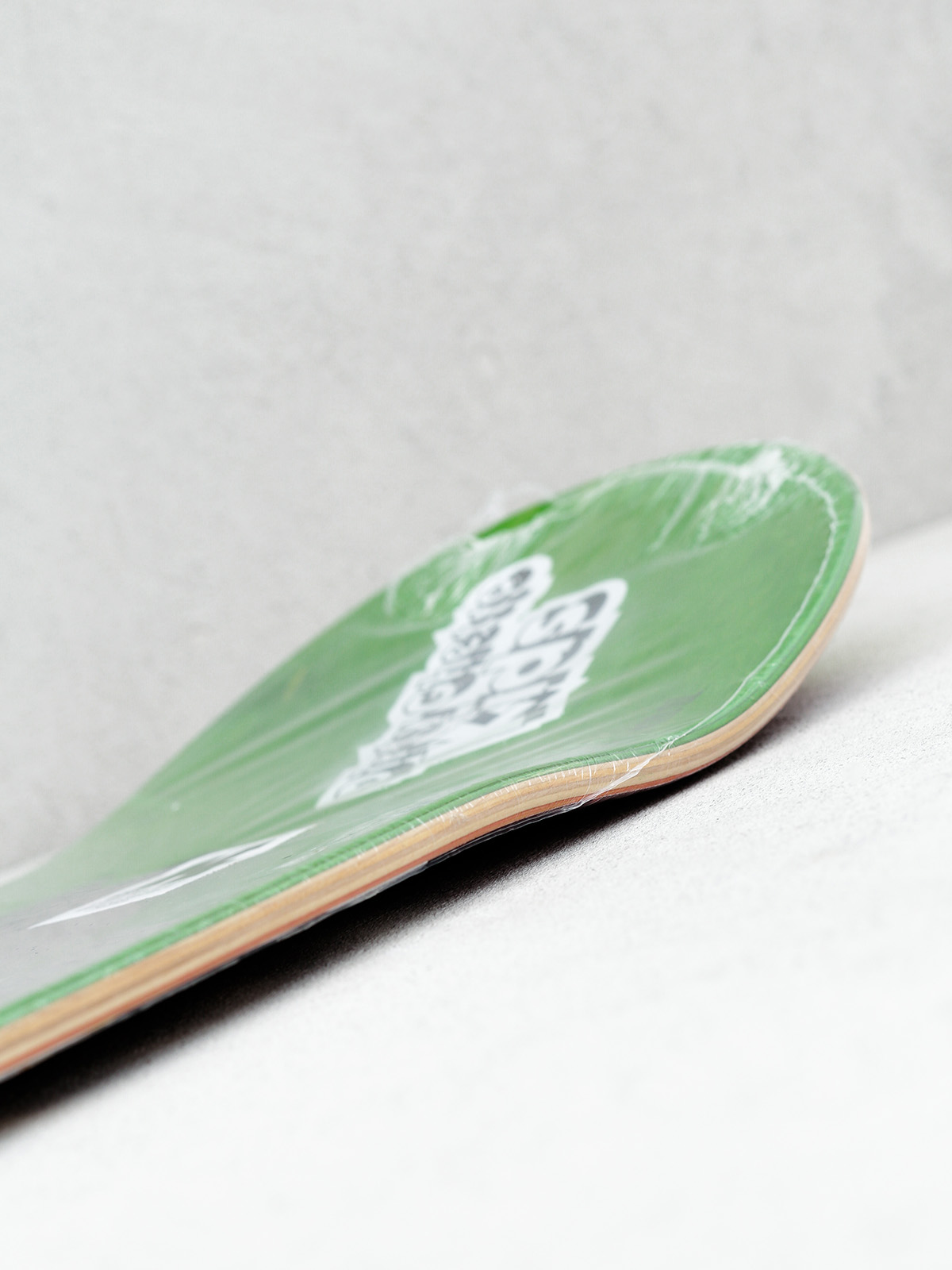 Deck DGK Snacks Kalis (multi)