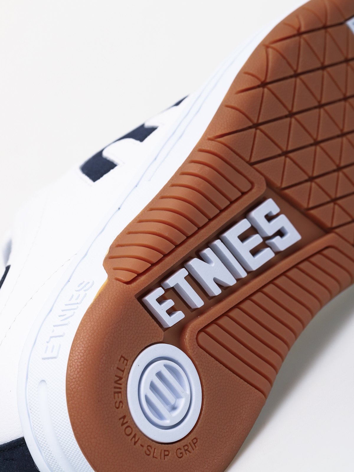 Buty Etnies Calli Cut (white/navy/gum)