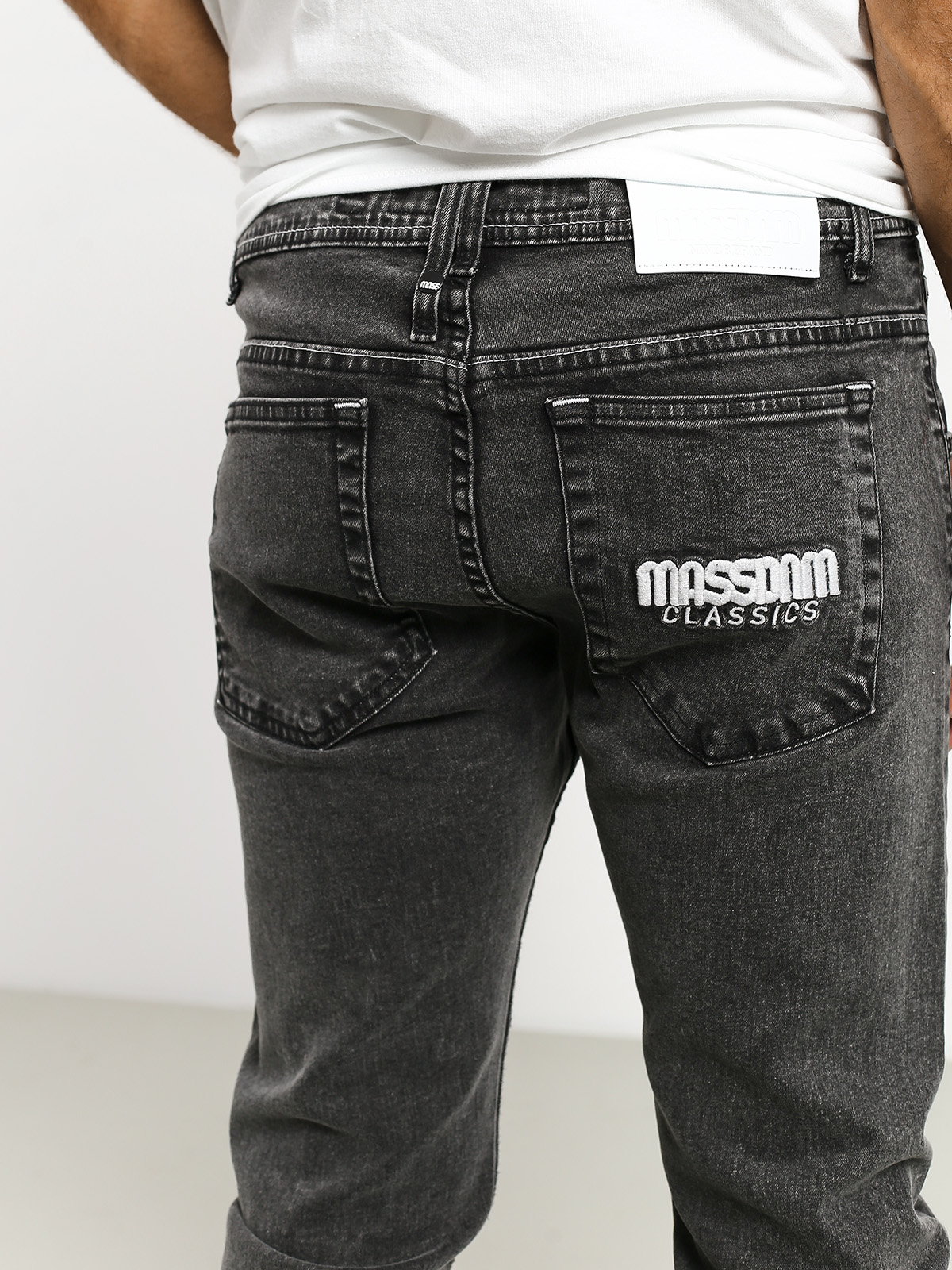 Spodnie MassDnm Classics Jeans Straight Fit (black stone washed)