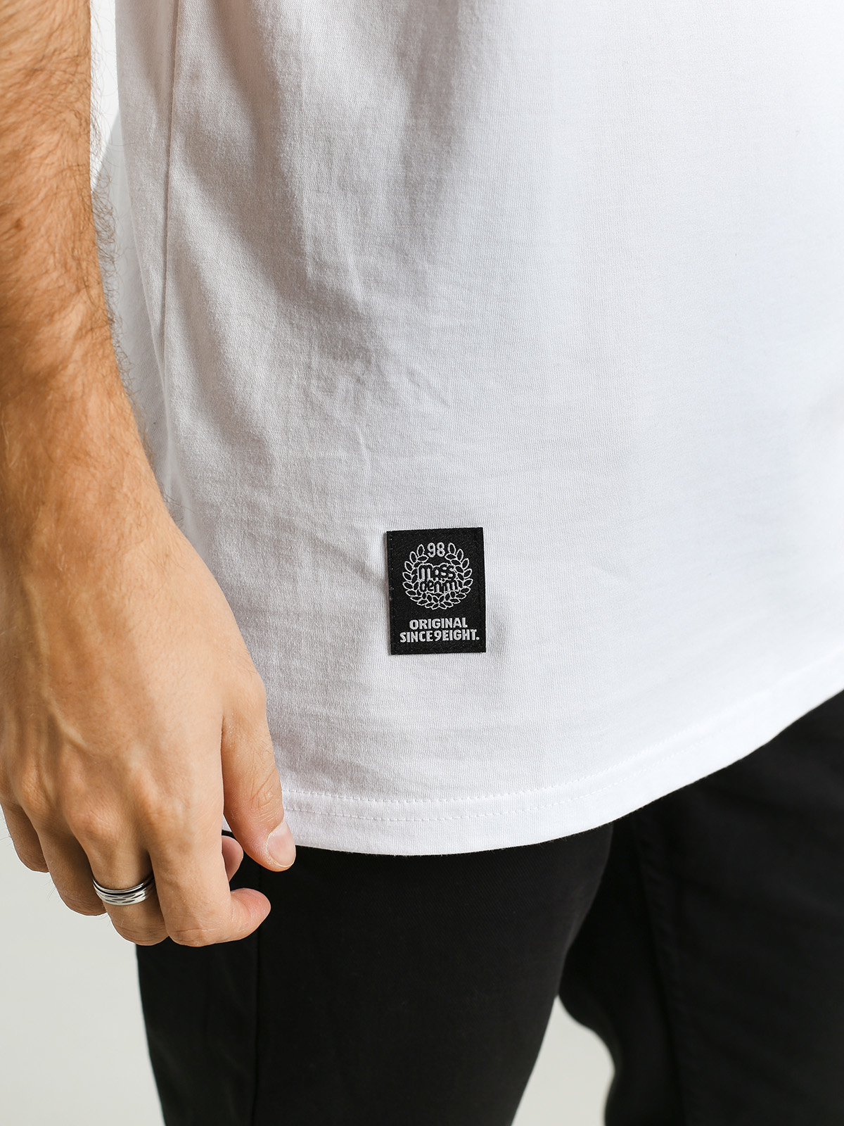 T-shirt MassDnm Base Small Logo (white)