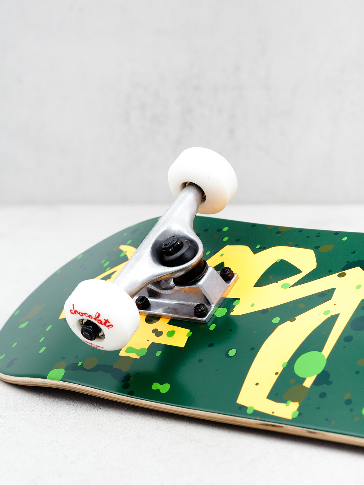 Deskorolka Chocolate Eldrige Jawbreaker (green/orange)