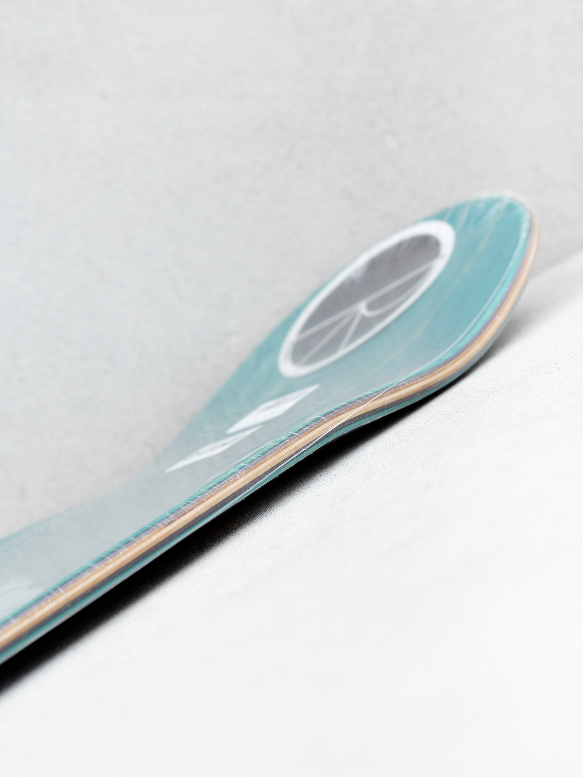 Deck Polar Skate Halberg Burning Zinc (white)