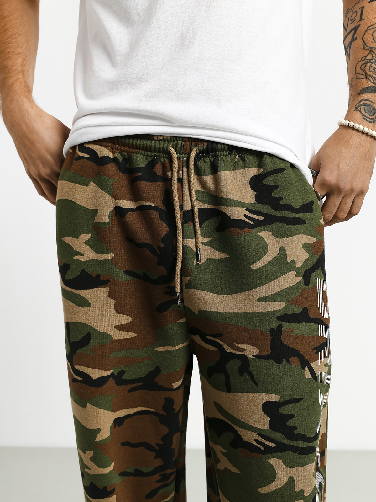 Spodnie Brixton Tread (woodland camo)