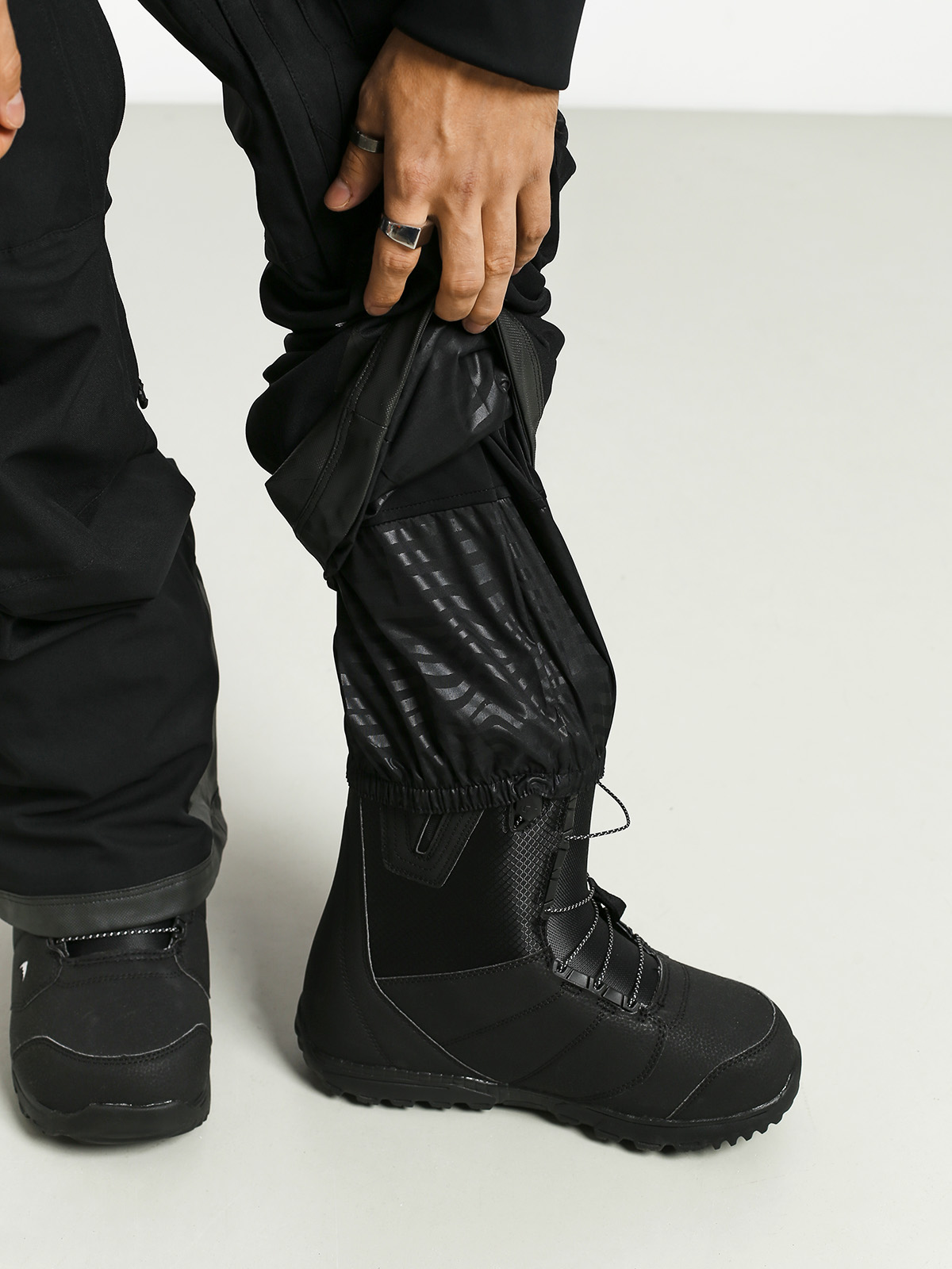 Męskie Spodnie snowboardowe Volcom Pat Moore (blk)