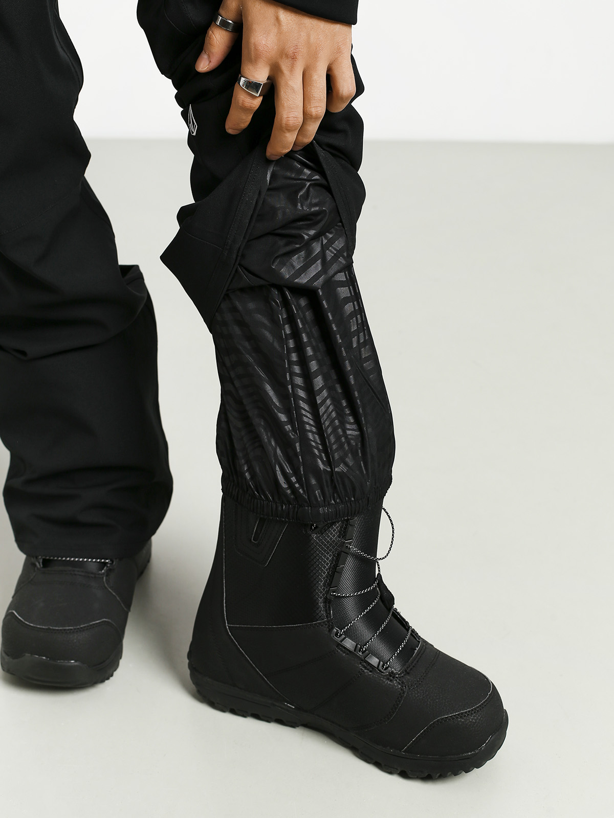 Męskie Spodnie snowboardowe Volcom Klocker Tight (blk)