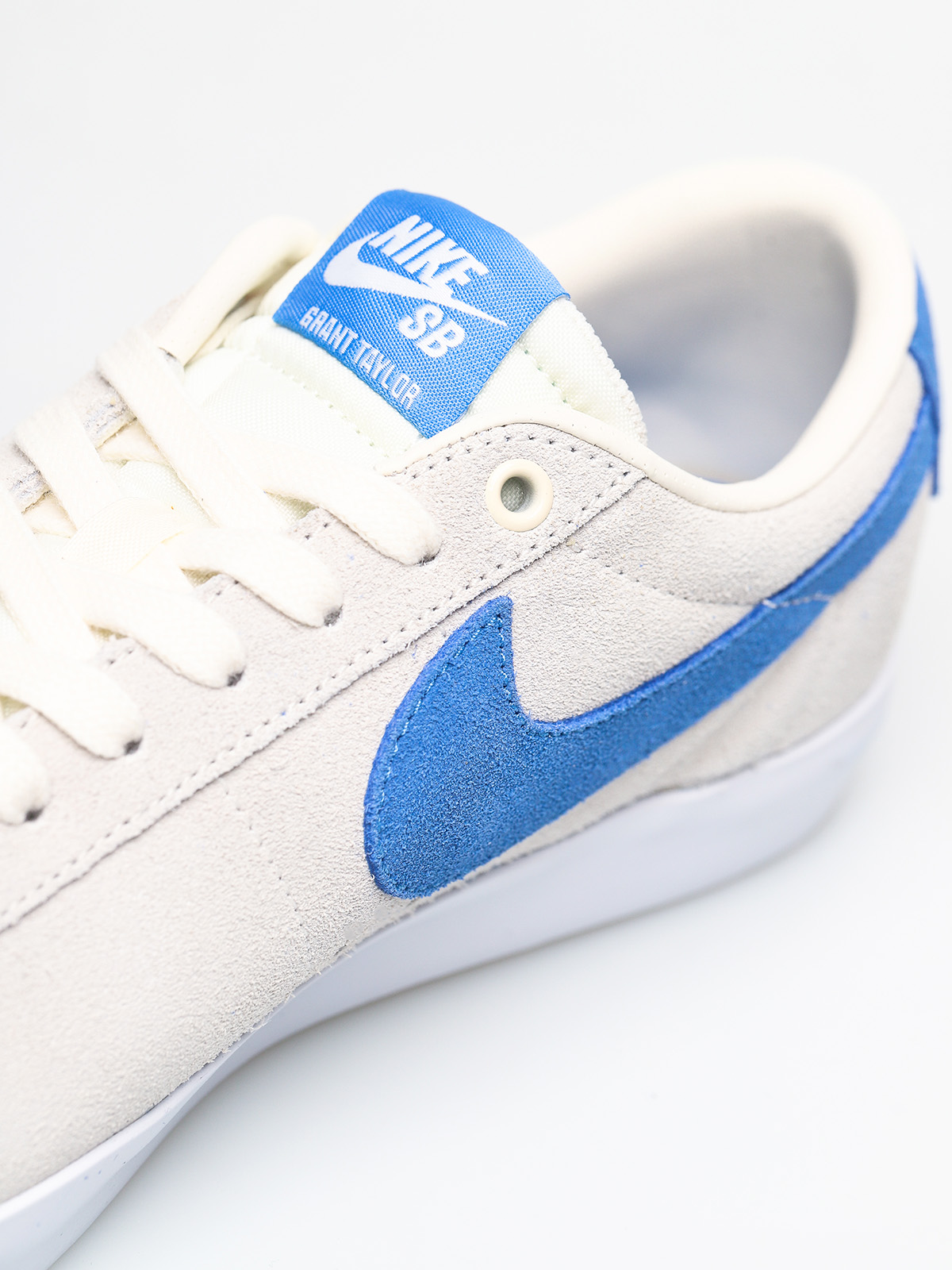 Buty Nike SB Blazer Low Gt (pale ivory/pacific blue white)