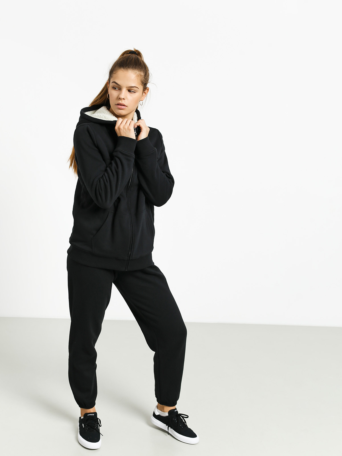 Bluza z kapturem Vans Stealth ZHD Wmn (black)