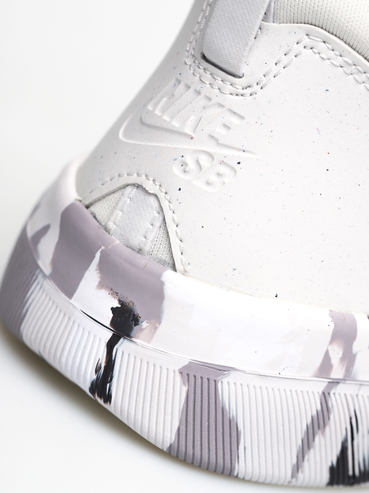 Buty Nike SB Nyjah Free Premium (platinum tint/atmosphere grey)
