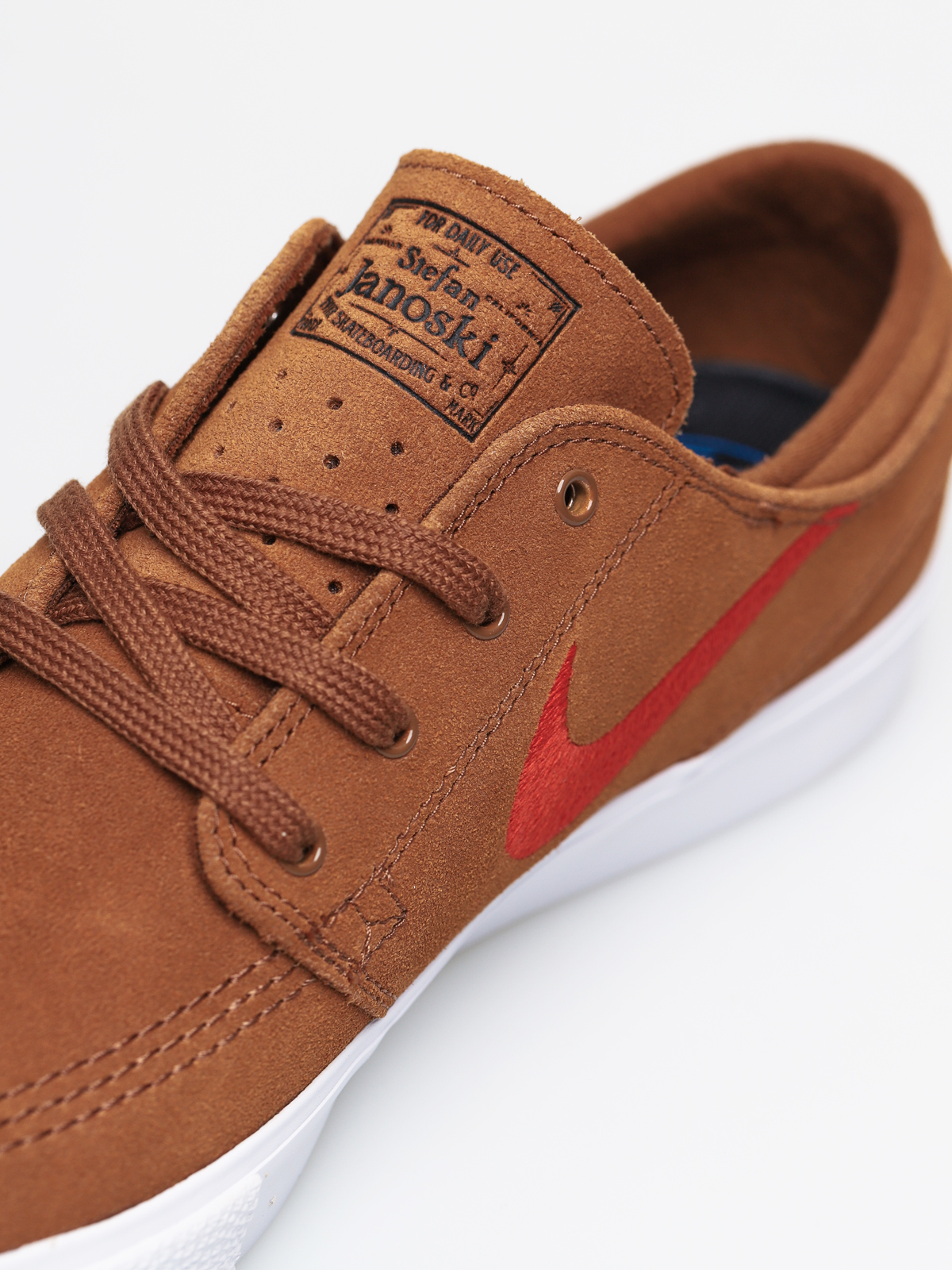 Buty Nike SB Zoom Janoski Rm (lt british tan/mystic red white)