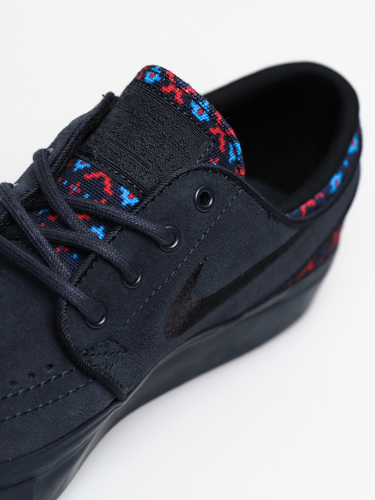nike stefan janoski black suede