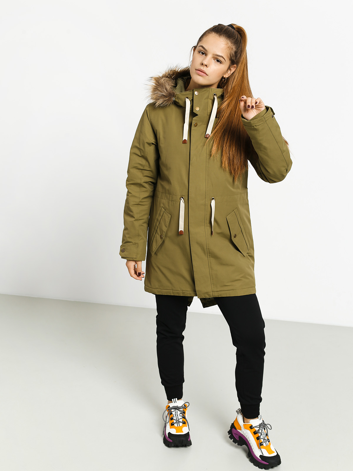 Kurtka Burton Saxton Parka Wmn (martini olive)